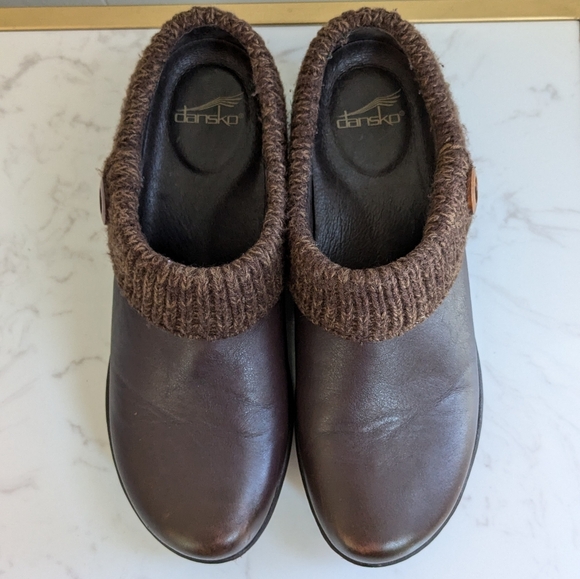 Dansko Kenzie Brown Leather Sweater Clogs Shoes Sz 41 US 10.5/11 - Picture 2 of 8